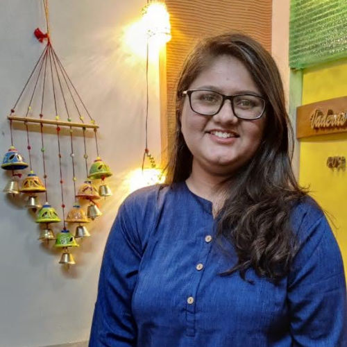Hemanshi Daxini